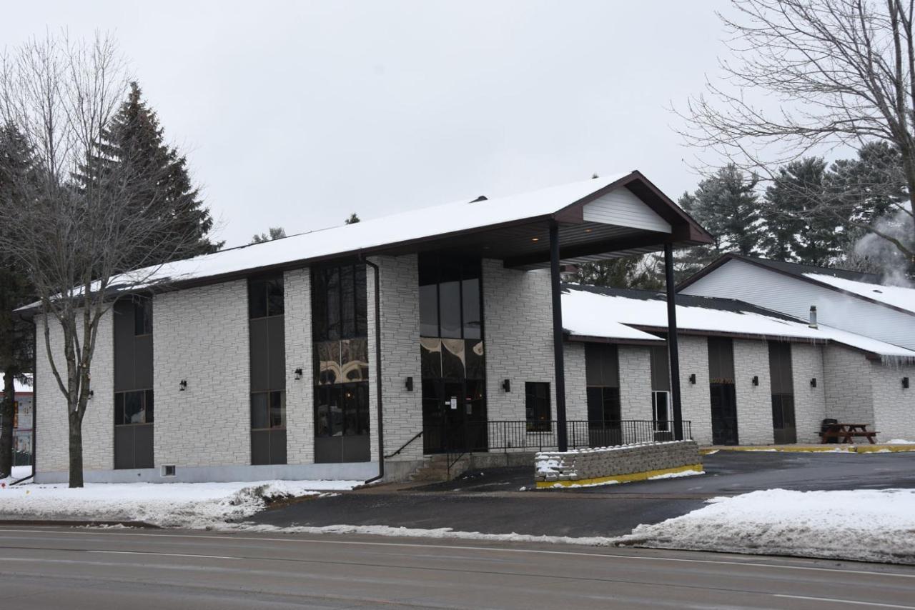 Woodside Dells Hotel & Suites Wisconsin Dells Εξωτερικό φωτογραφία