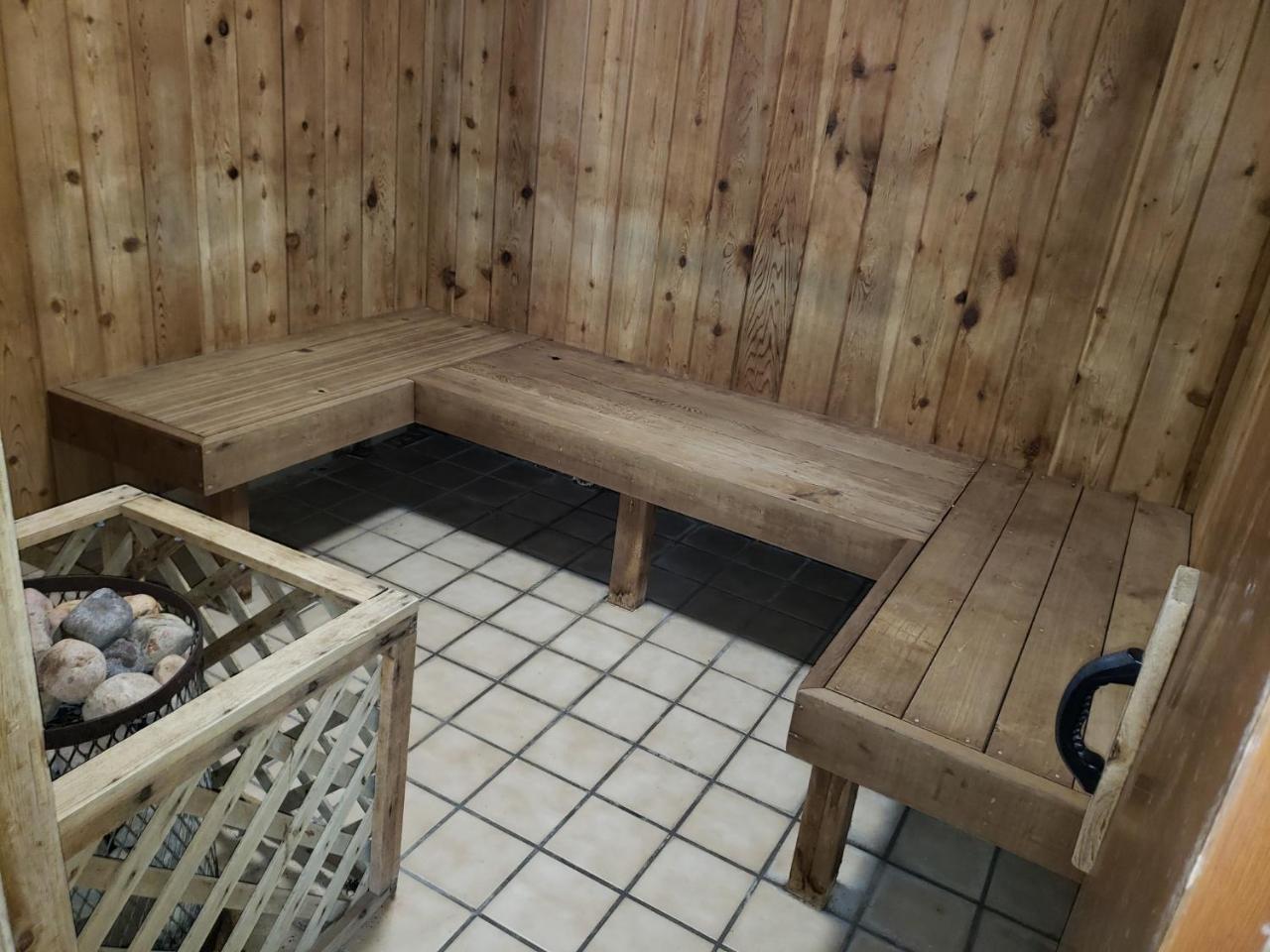 Woodside Dells Hotel & Suites Wisconsin Dells Εξωτερικό φωτογραφία