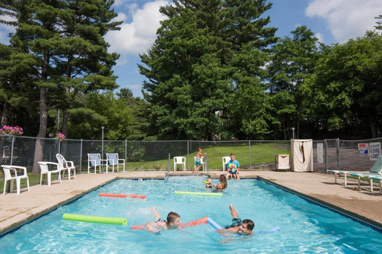 Woodside Dells Hotel & Suites Wisconsin Dells Εξωτερικό φωτογραφία