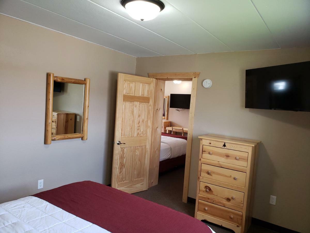 Woodside Dells Hotel & Suites Wisconsin Dells Εξωτερικό φωτογραφία