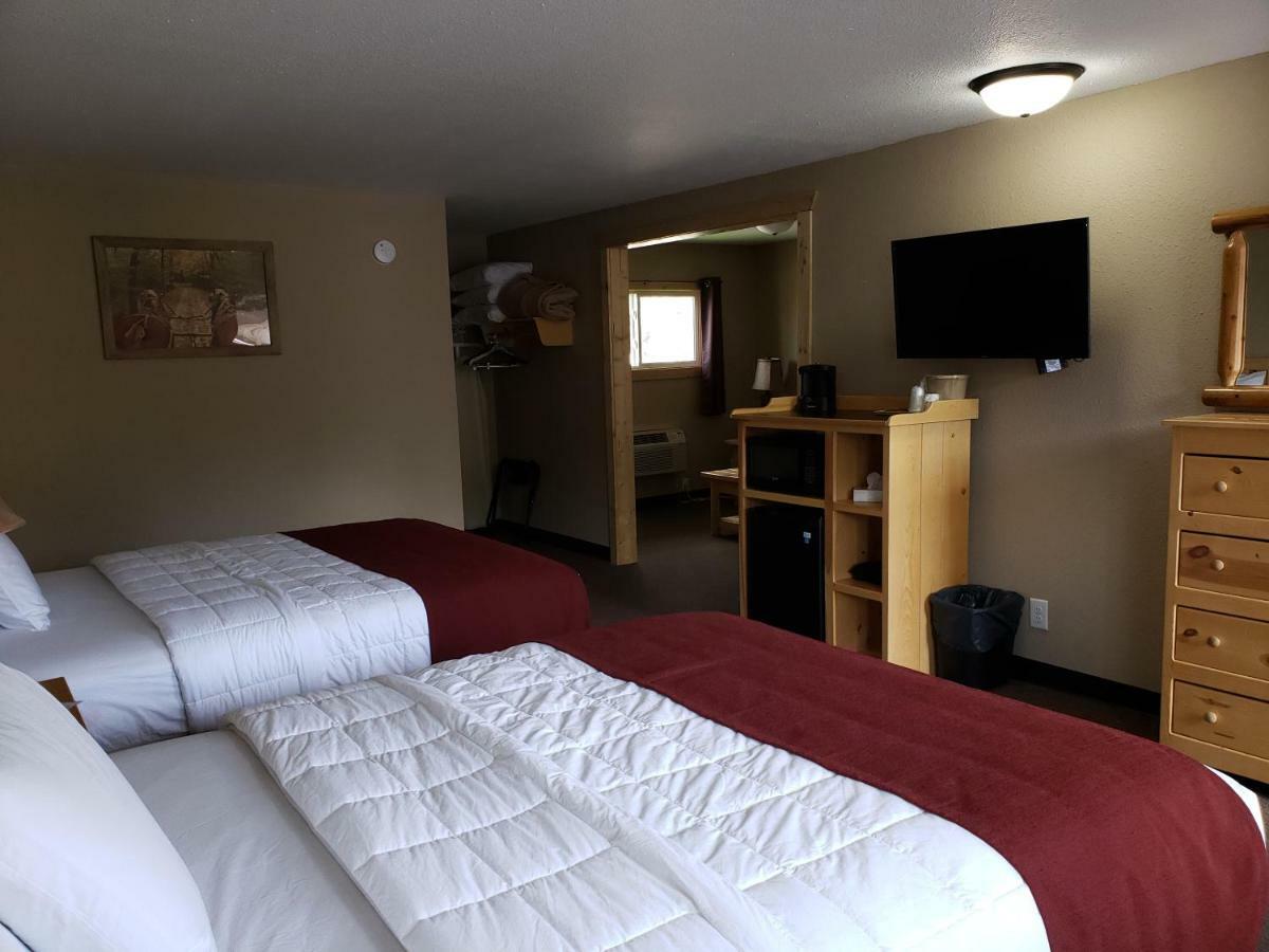 Woodside Dells Hotel & Suites Wisconsin Dells Εξωτερικό φωτογραφία
